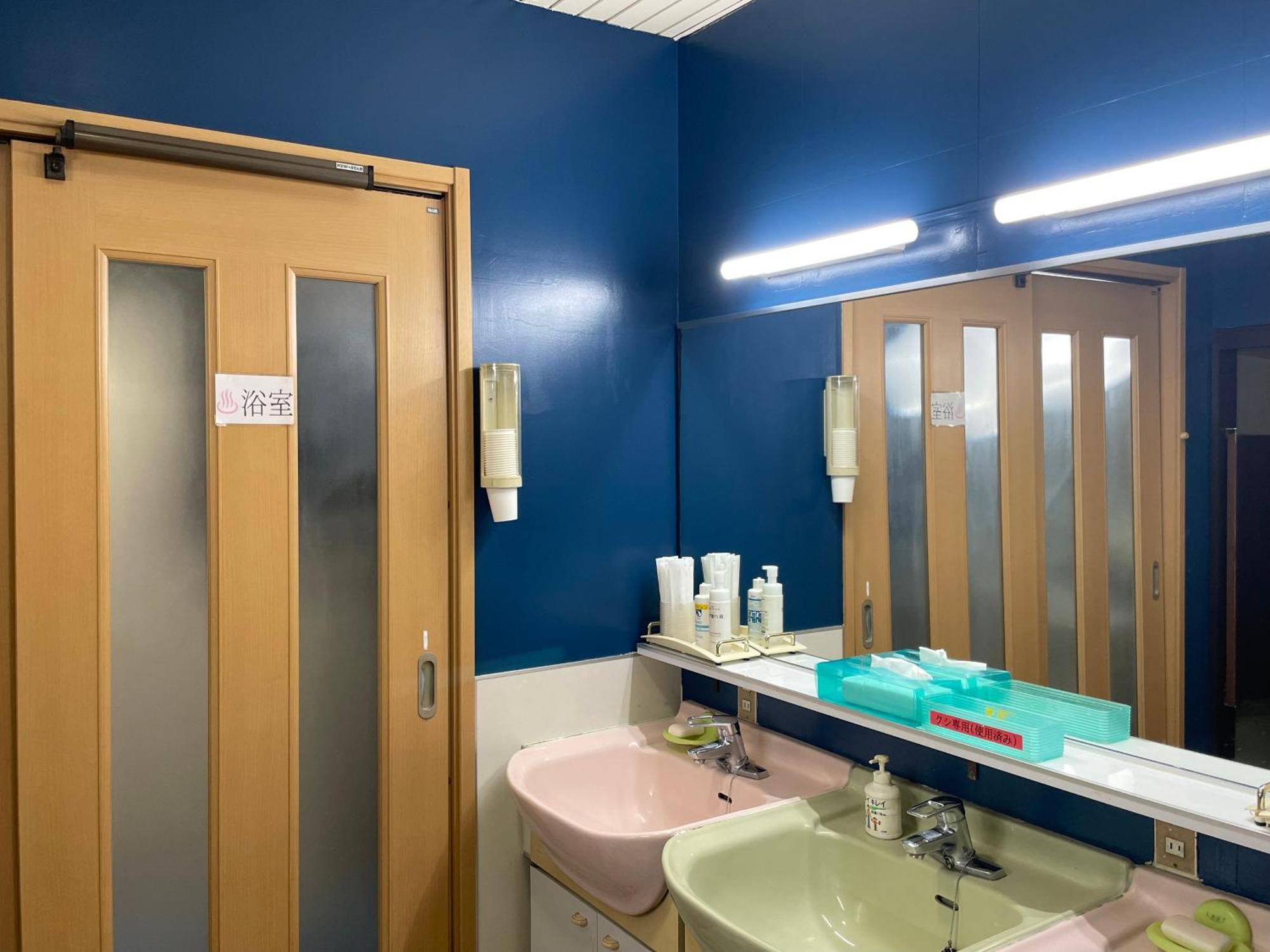 טוקיו Capsule Hotel Block Room מראה חיצוני תמונה