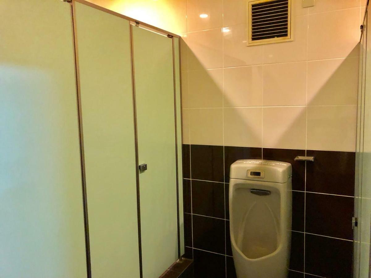 טוקיו Capsule Hotel Block Room מראה חיצוני תמונה